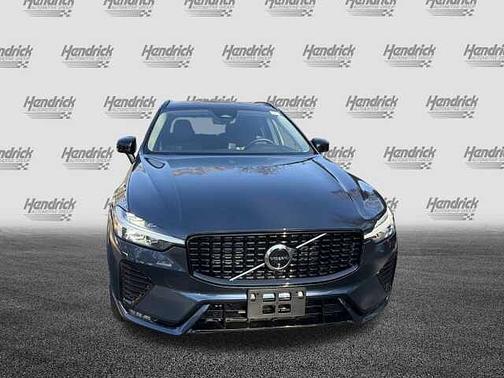 2025 Volvo XC60 Plus