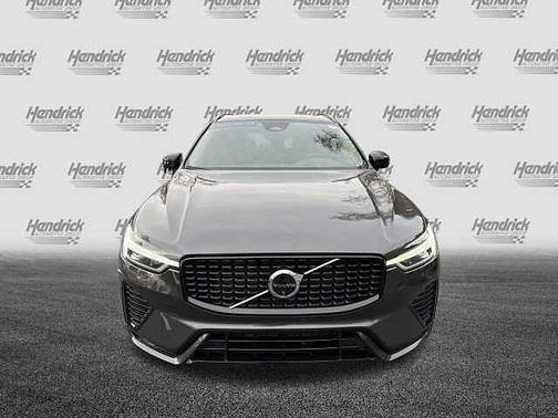 2025 Volvo XC60 Plus