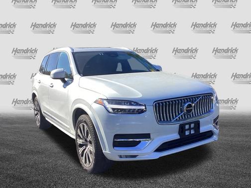 2025 Volvo XC90 Core