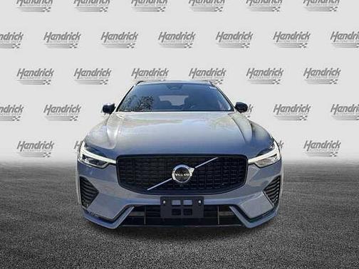 2025 Volvo XC60 Plus