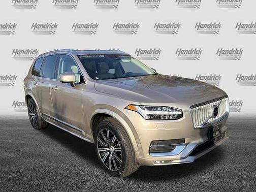 2023 Volvo XC90 Plus