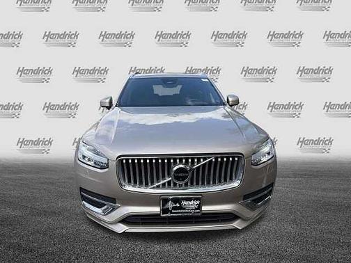 2023 Volvo XC90 Plus