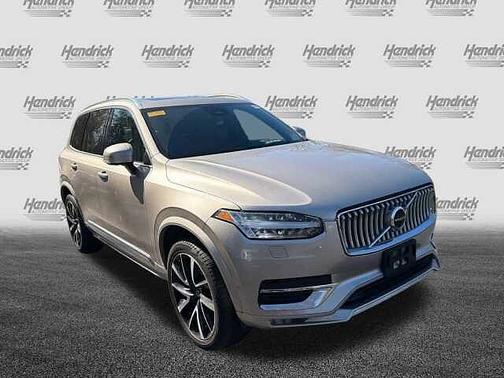 2023 Volvo XC90 Plus