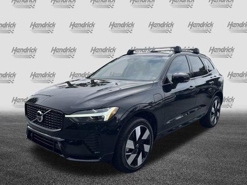 2025 Volvo XC60 Plug-In Hybrid T8 Plus