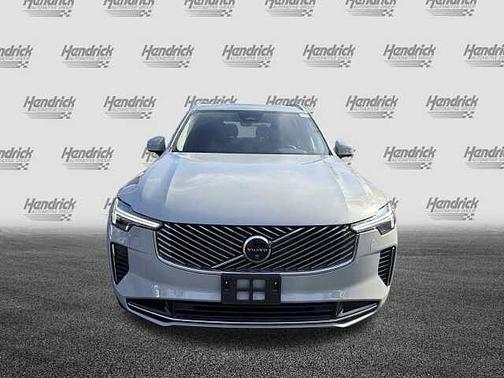 2025 Volvo XC90 Plus