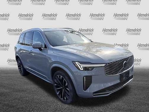 2025 Volvo XC90 Plus