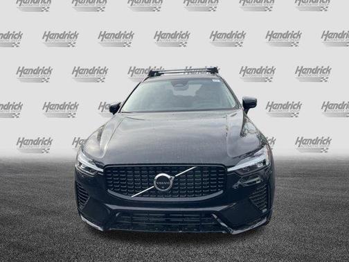 2025 Volvo XC60 Plug-In Hybrid T8 Plus