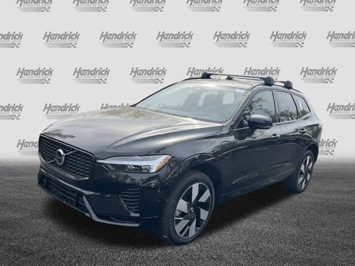 2025 Volvo XC60 Plug-In Hybrid T8 Plus