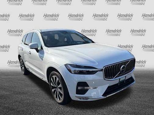 2023 Volvo XC60 Plus