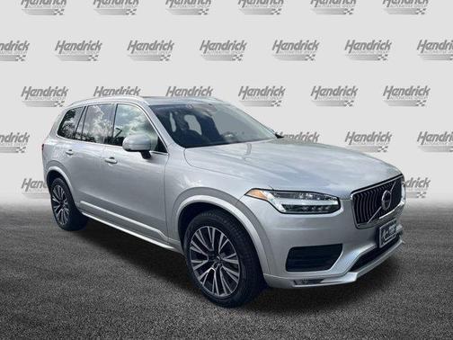 2022 Volvo XC90 T5 Momentum 7 Passenger