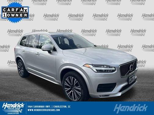 2022 Volvo XC90 T5 Momentum 7 Passenger