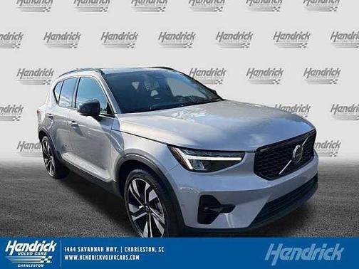 2025 Volvo XC40 Plus
