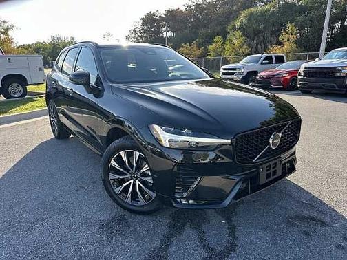 2025 Volvo XC60 Plus