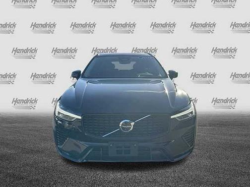 2025 Volvo XC60 Plus