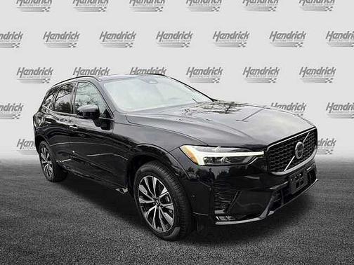 2025 Volvo XC60 Plus