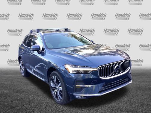 2023 Volvo XC60 Ultimate Bright Theme