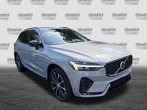 Vapour Grey 2024 Volvo XC60 Plus