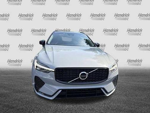 Vapour Grey 2024 Volvo XC60 Plus