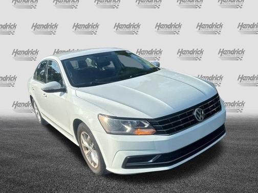 2017 Volkswagen Passat 1.8T S