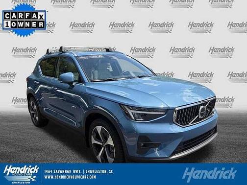 Fjord Blue Metallic 2023 Volvo XC40 Plus Bright Theme