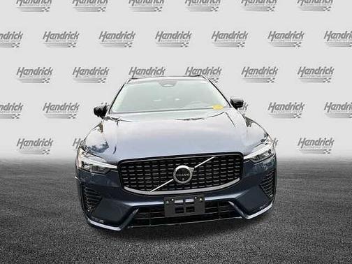 2025 Volvo XC60 Plus