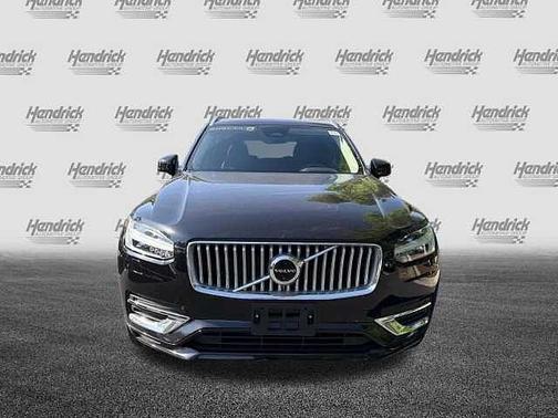 Onyx Black 2023 Volvo XC90 Plus