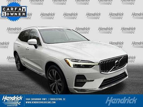 Crystal White 2023 Volvo XC60 Plus