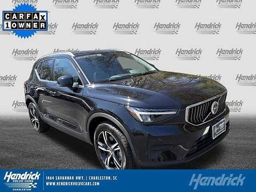 Onyx Black 2025 Volvo XC40 Core