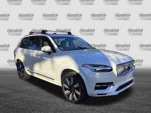2025 Volvo XC90 Plus