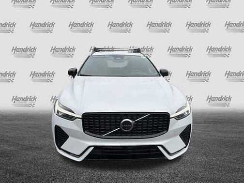 2024 Volvo XC60 Ultimate Dark Theme