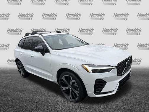 2024 Volvo XC60 Ultimate Dark Theme