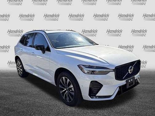 2025 Volvo XC60 Plus