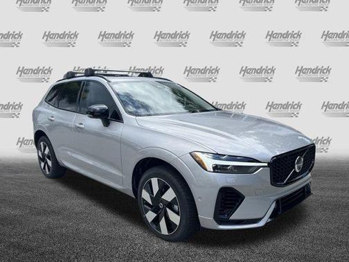 2025 Volvo XC60 Plug-In Hybrid T8 Plus