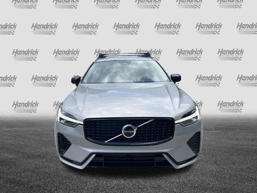 2025 Volvo XC60 Plug-In Hybrid T8 Plus