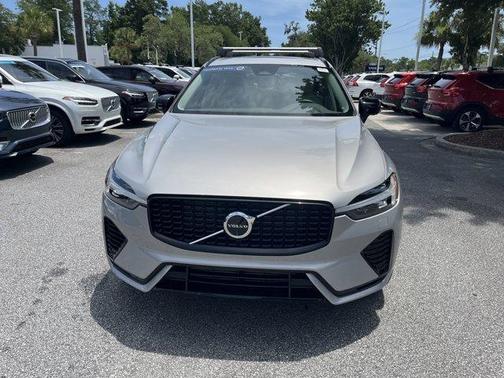 2025 Volvo XC60 Plug-In Hybrid T8 Plus
