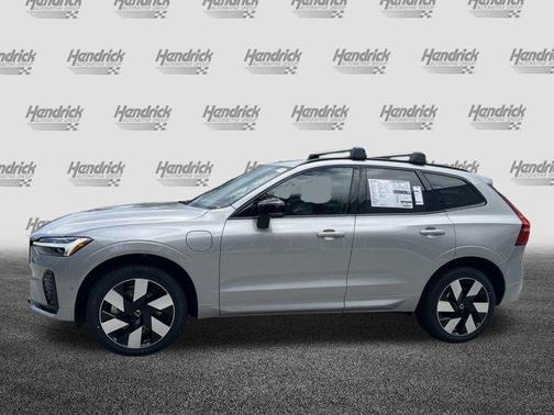 2025 Volvo XC60 Plug-In Hybrid T8 Plus