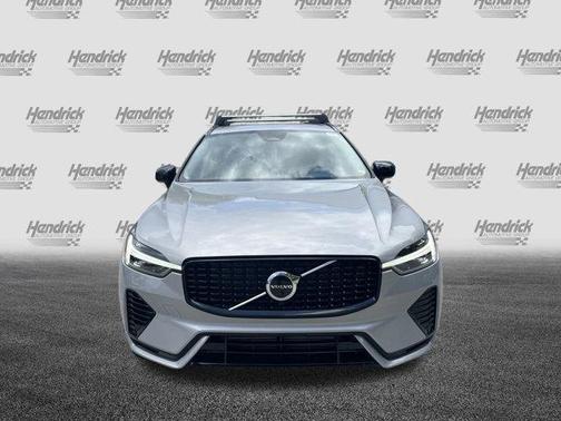 2025 Volvo XC60 Plug-In Hybrid T8 Plus