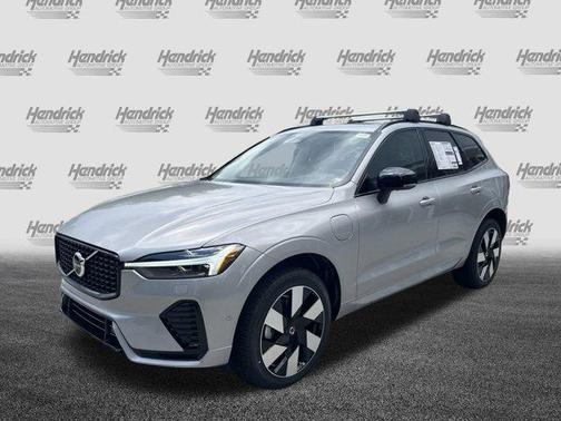 2025 Volvo XC60 Plug-In Hybrid T8 Plus