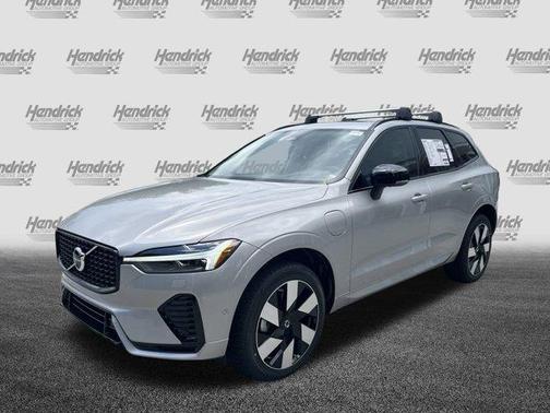 2025 Volvo XC60 Plug-In Hybrid T8 Plus