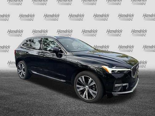 Onyx Black 2023 Volvo XC60 Plus