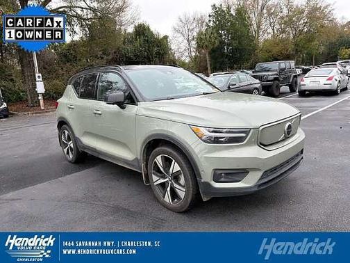 2022 Volvo XC40 Plus