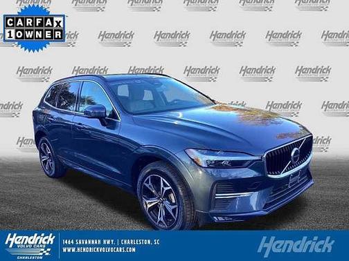 2022 Volvo XC60 Momentum