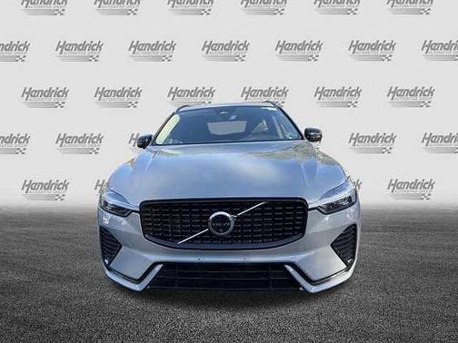 2025 Volvo XC60 Plus