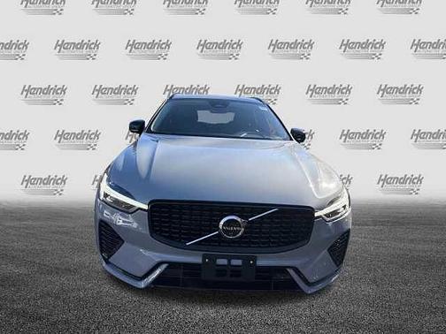 2025 Volvo XC60 Plus