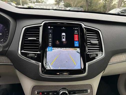 2023 Volvo XC90 Plus