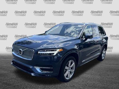 2024 Volvo XC90 B5 Core Bright Theme
