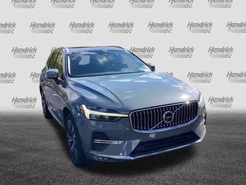 2023 Volvo XC60 Plus Bright Theme