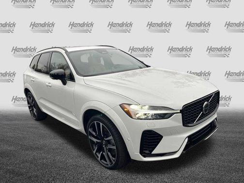 2025 Volvo XC60 Plug-In Hybrid T8 Ultra