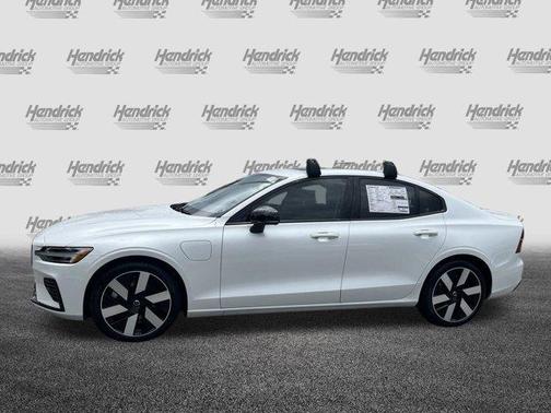 2024 Volvo S60 Recharge Plug-In Hybrid T8 Core Dark Theme