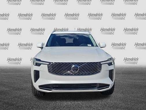 Crystal White 2025 Volvo XC90 Plus